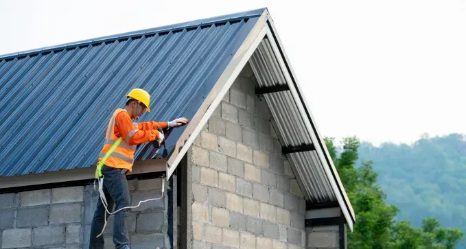 Consejos para preservar tu tejado a dos aguas en buen estado en Alcobendas